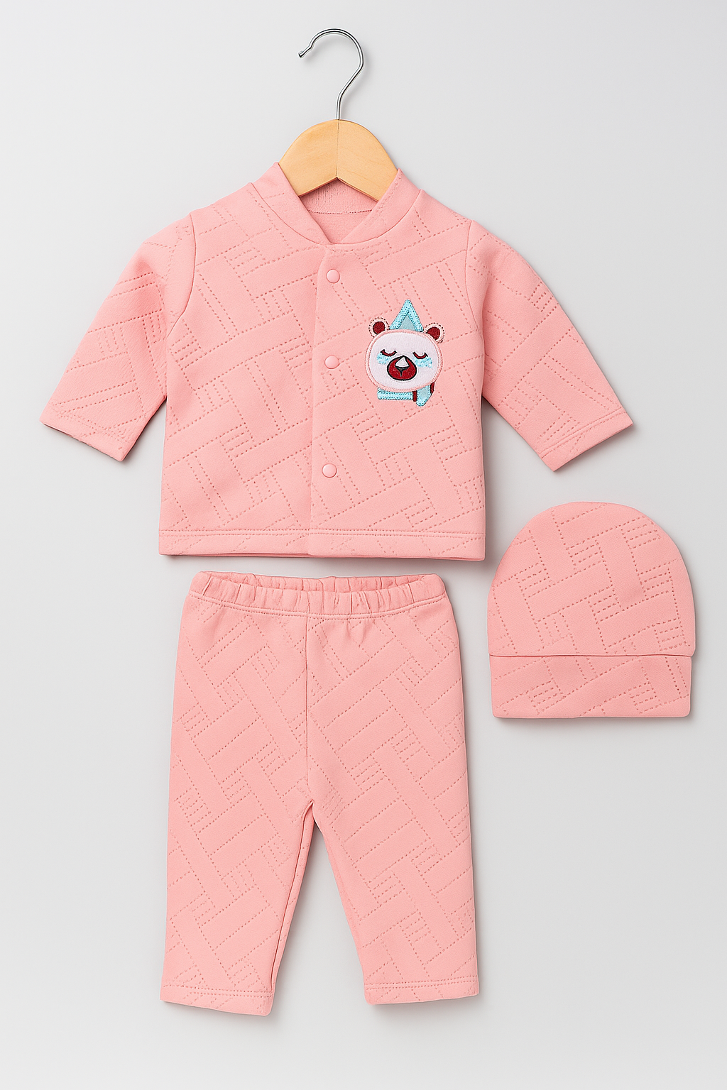 Cozy winter outfit: 3-piece dotted newborn set