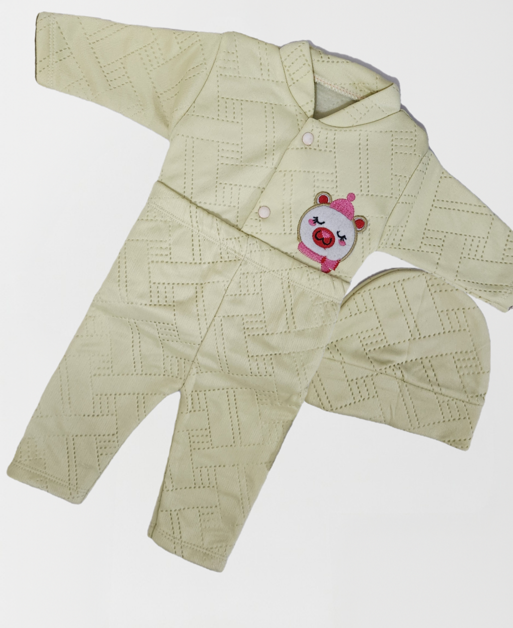 Cozy winter outfit: 3-piece dotted newborn set